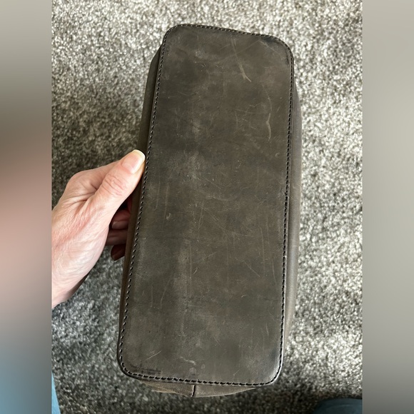 Love 41 Gladstone Bag - Picture 5 of 7